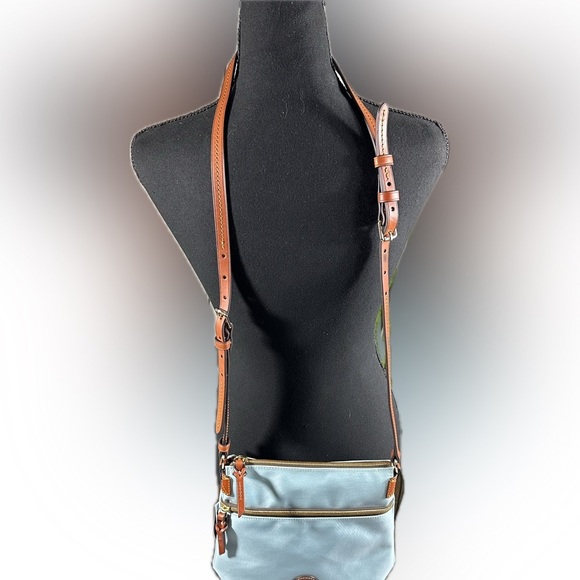 Dooney & Bourke Authentic Nylon Double Zip Crossbody Shoulder Bag Light … - Picture 4 of 10